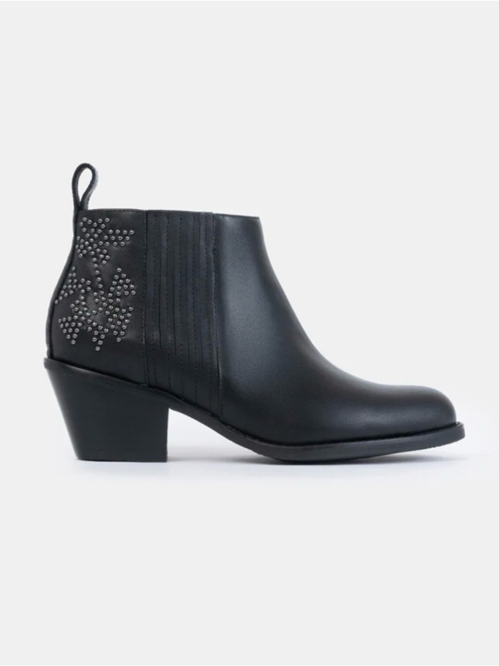 WYDR Studios Black Women's Leather Ankle Boots with Stud Detail Size 9